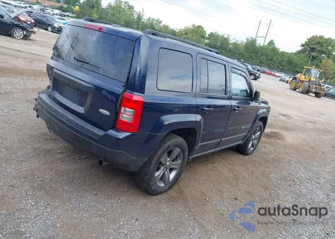 2017 Jeep Patriot Latitude 4X4 z USA, uszkodzony, nr VIN 1C4NJRFB2HD133797